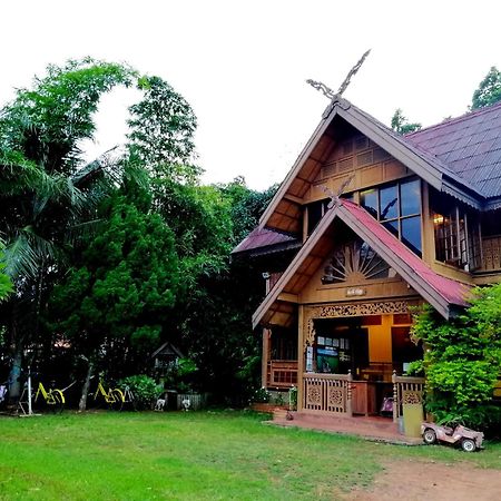 Hotel Crossroads House Mae Hong Son Zewnętrze zdjęcie