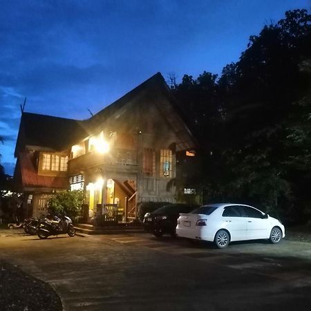 Hotel Crossroads House Mae Hong Son Zewnętrze zdjęcie