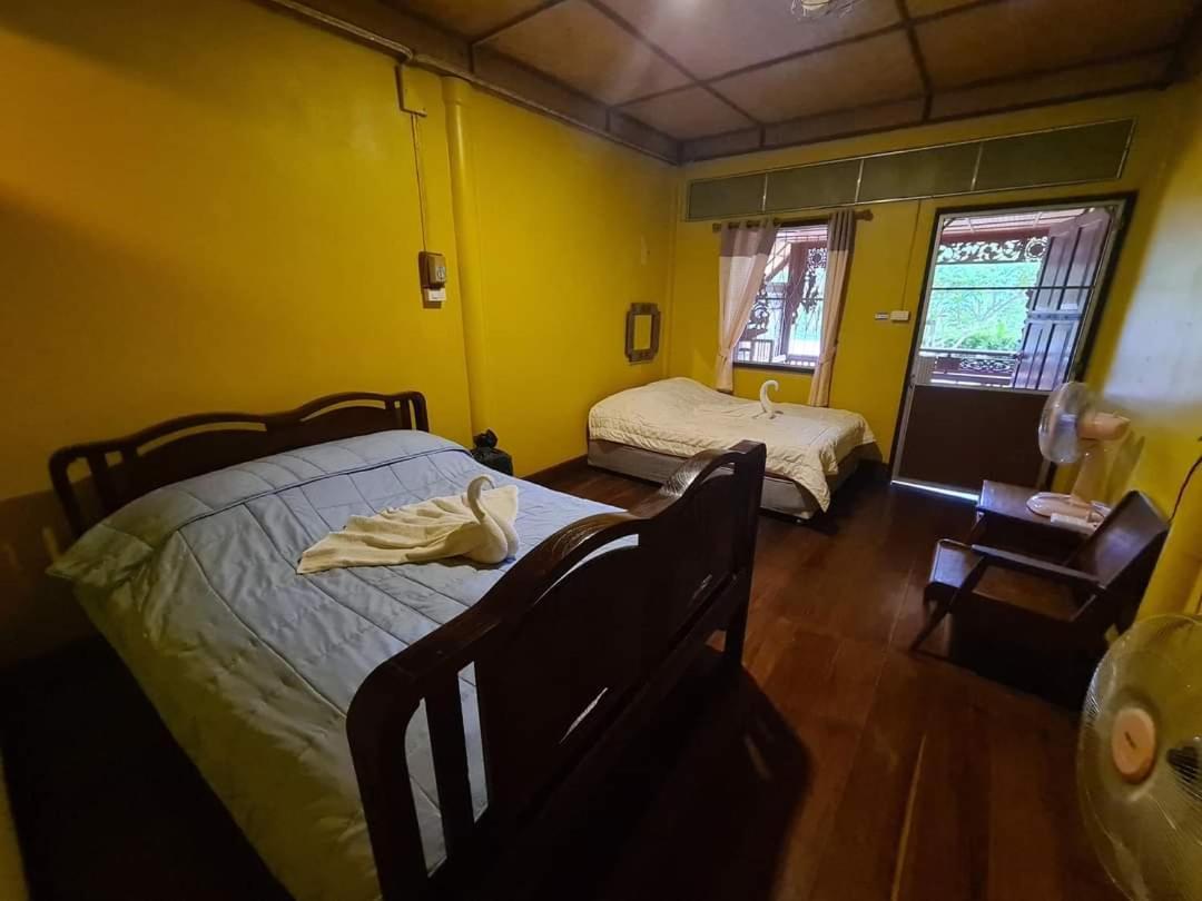 Hotel Crossroads House Mae Hong Son Zewnętrze zdjęcie