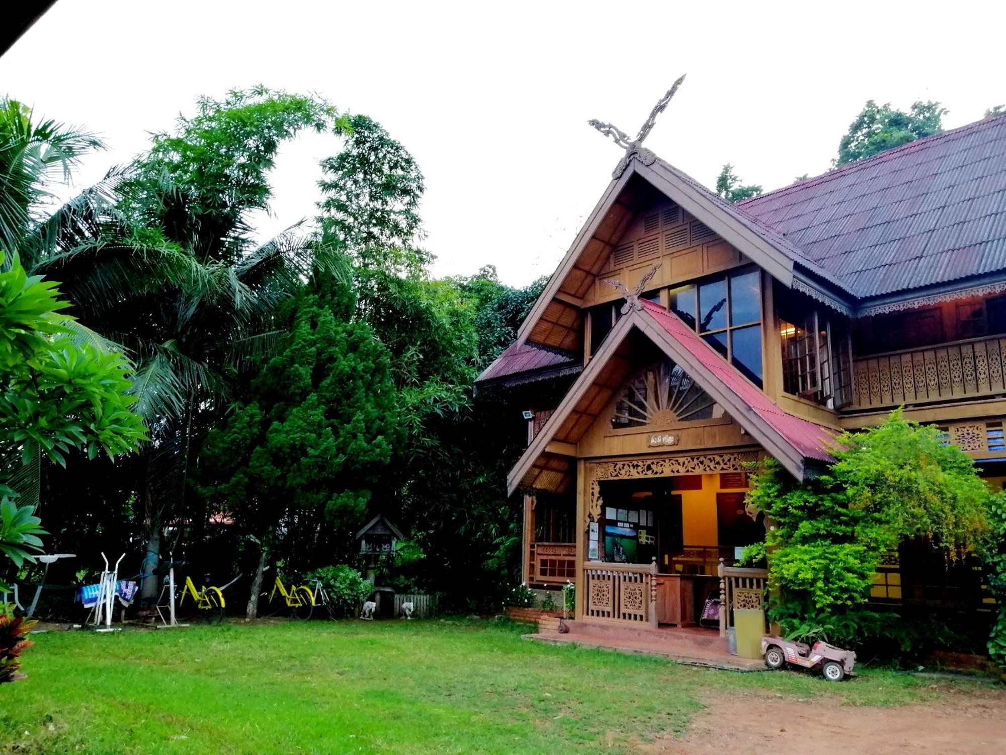 Hotel Crossroads House Mae Hong Son Zewnętrze zdjęcie