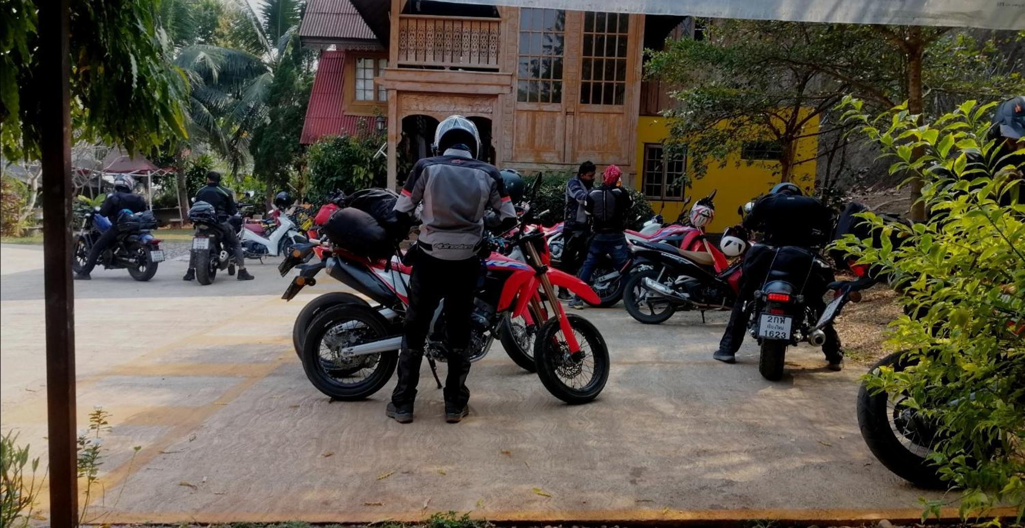 Hotel Crossroads House Mae Hong Son Zewnętrze zdjęcie